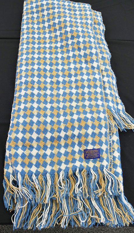 Pendleton virgin wool throw: Great mid century diamond pattern.