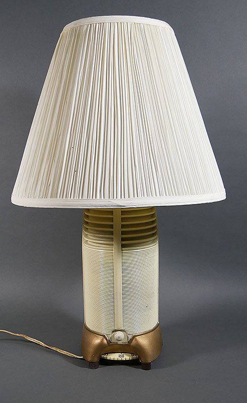 1940s MITCHELL LUMITONE Radio Rocket Lamp: Futuristic design. 24" high. Lamp and radio both work. (JKV)
