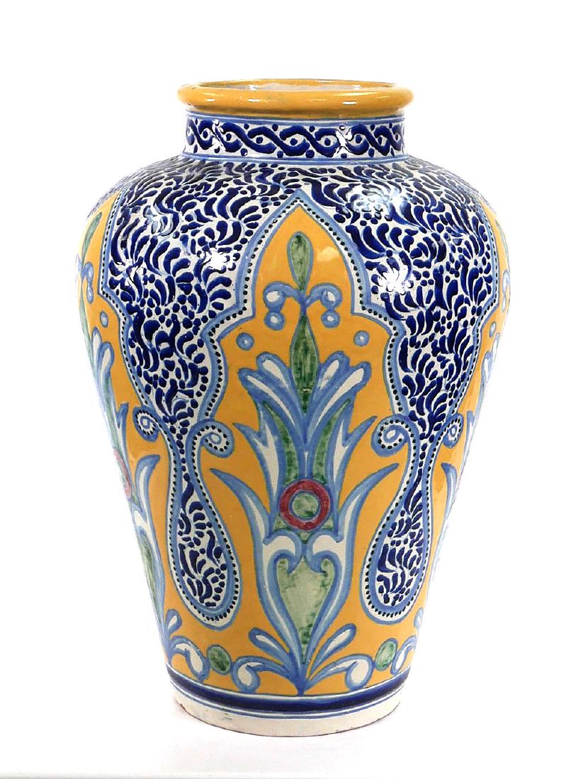 24" Mexican RUGERIO Talavera Pottery Floor Vase: Monumental Mexican faience floor vase by Casa Rugerio of Puebla, Mexico. This handpainted piece is in exceptional condition, with typical factory glaze voids, but no damage or repairs. Very well cared