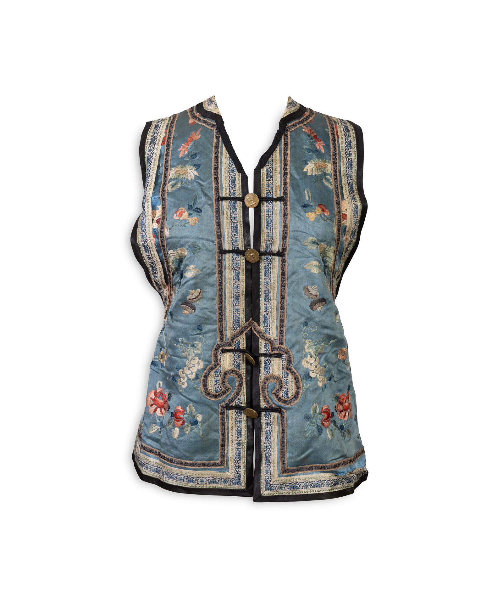 A TURQUOISE BLUE-GROUND WOMEN'S VEST WITH SILK EMBROIDERED FLOWERS 晚清 湖: A TURQUOISE BLUE-GROUND WOMEN'S VEST WITH SILK EMBROIDERED FLOWERS 晚清 湖藍地繡花紋坎肩 China, late Qing dynasty Size: 63.5 x 64cm Provenan