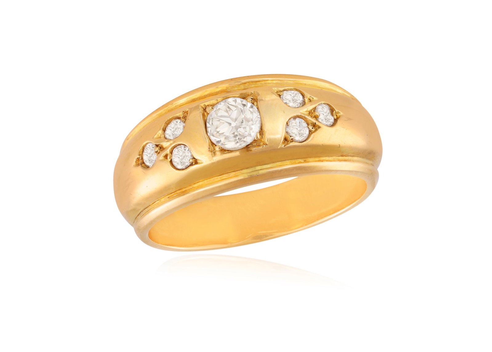 A DIAMOND RING Centrally set with an old brilliant-cut diamonds between similarly-cut diamond: A DIAMOND RING Centrally set with an old brilliant-cut diamonds between similarly-cut diamond shoulders, mounted in 18K gold, diamonds approximately 0.75cts total, ring size T