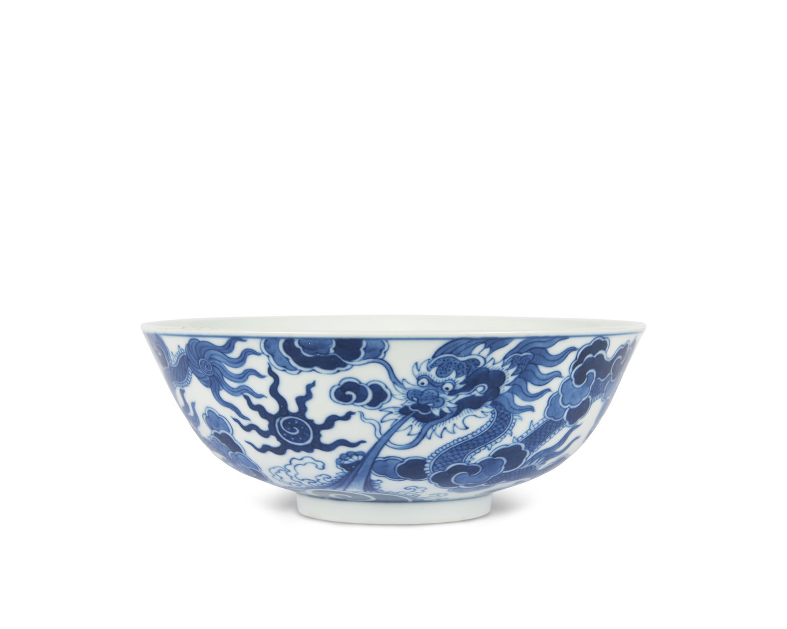 A BLEU DE HUE BLUE AND WHITE DRAGON BOWL, MARKED THI_U TR_ NIÊN T_O (____)  Vietnam, 19th (1 of 4)
