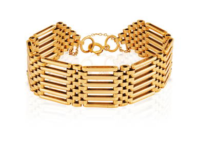A 9K GOLD BRACELET Of gate-link design, in 9K gold, maker’s mark and English hallmarks,: A 9K GOLD BRACELET Of gate-link design, in 9K gold, maker’s mark and English hallmarks, length 20cm