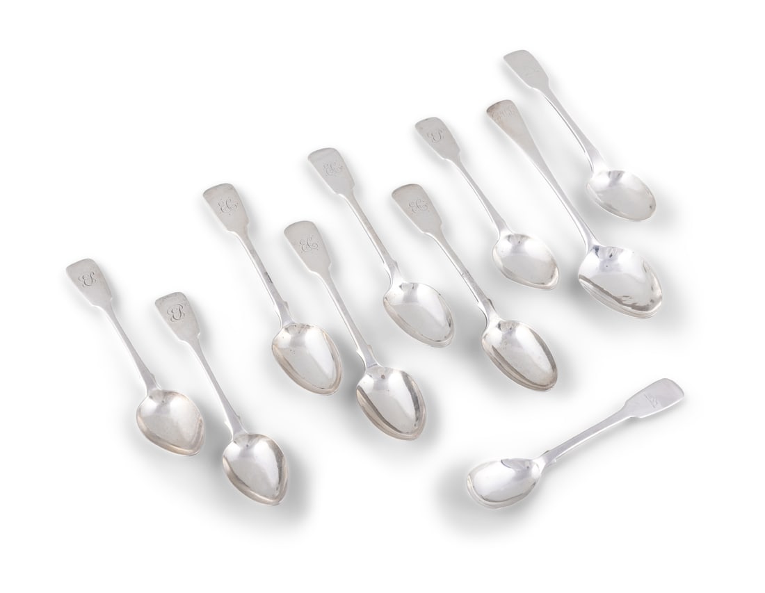 A COLLECTION OF GEORGE IV AND VICTORIAN SILVER FIDDLE PATTERN TEASPOONS; together with a George (1 of 6)