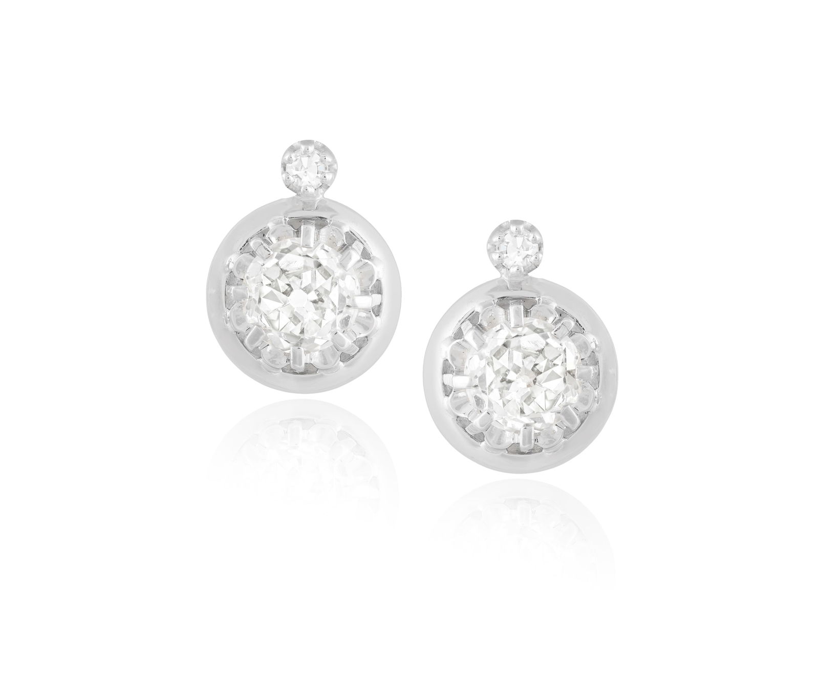 A PAIR OF DIAMOND EARRINGS * two old brilliant-cut diamonds and two single-cut diamonds, approx. (1 of 2)