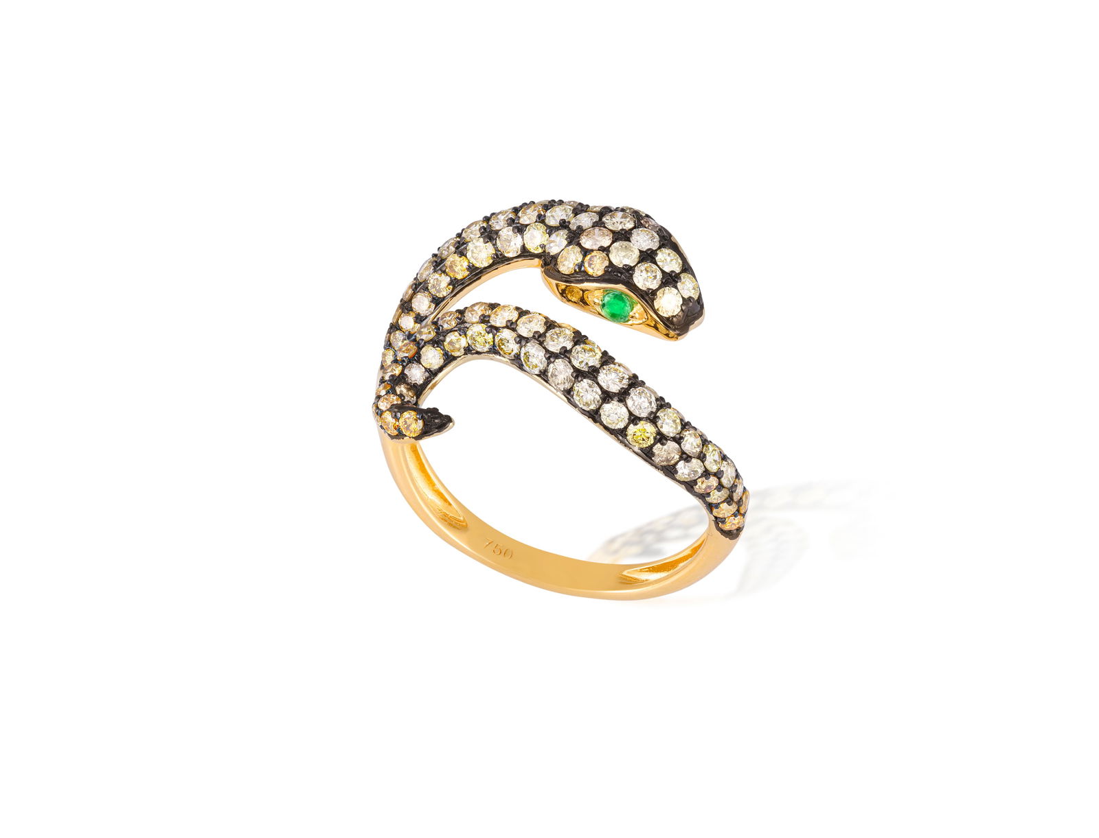 A DIAMOND AND EMERALD SNAKE RING * brilliant-cut diamonds, approx. 1.30cts total * circular-cut (1 of 5)