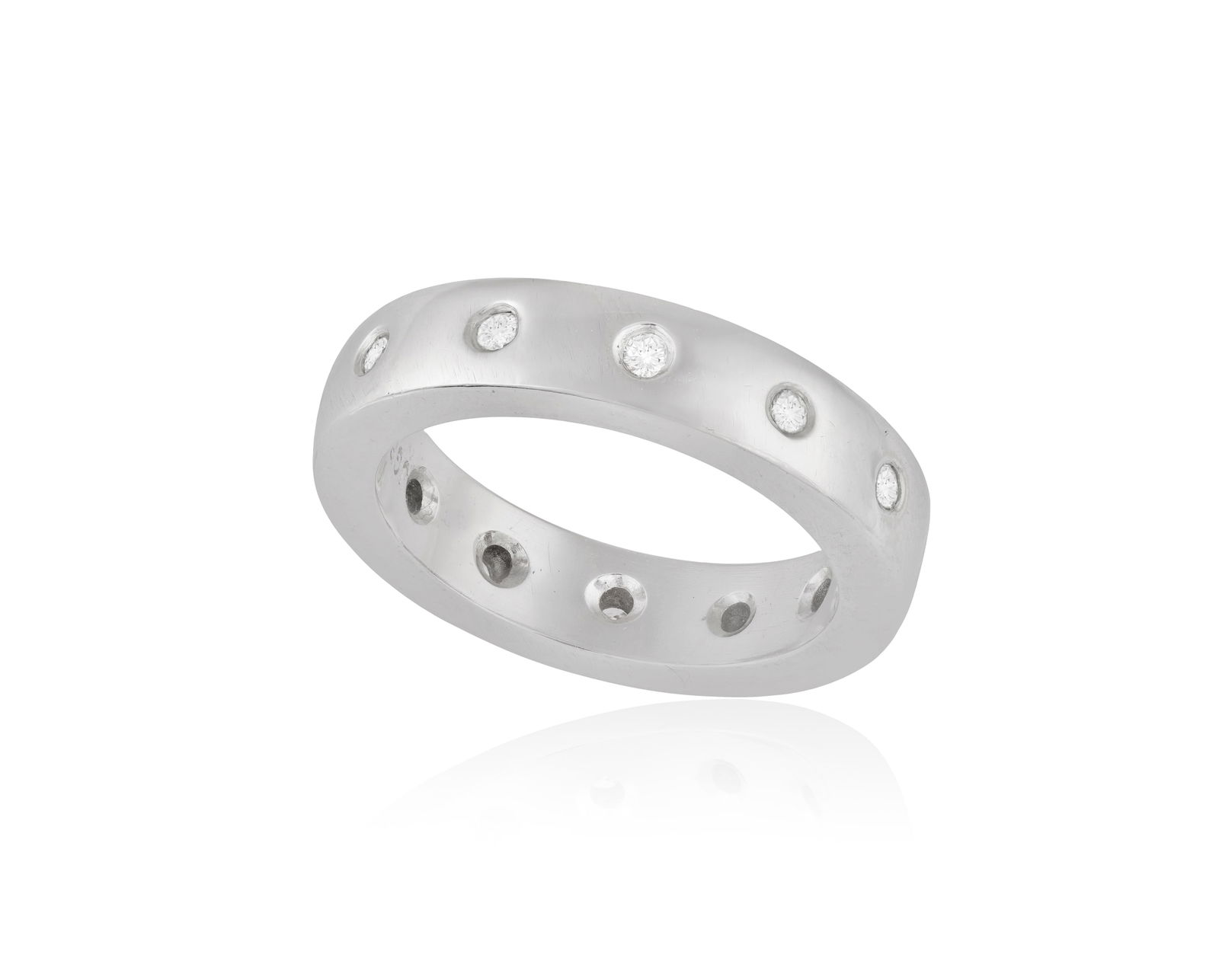 A DIAMOND RING * brilliant-cut diamonds, approx. 0.50ct total * mounted in 18K gold * with maker's (1 of 2)