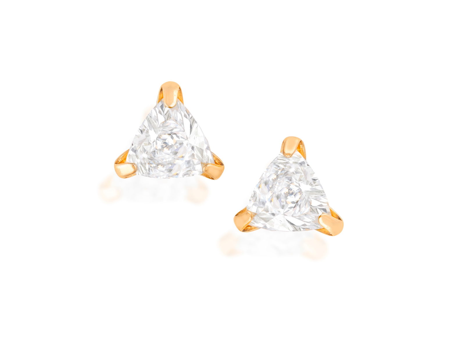 A PAIR OF DIAMOND EARSTUDS * two triangular-shaped diamonds * mounted in 18K gold * length 45mm * (1 of 2)