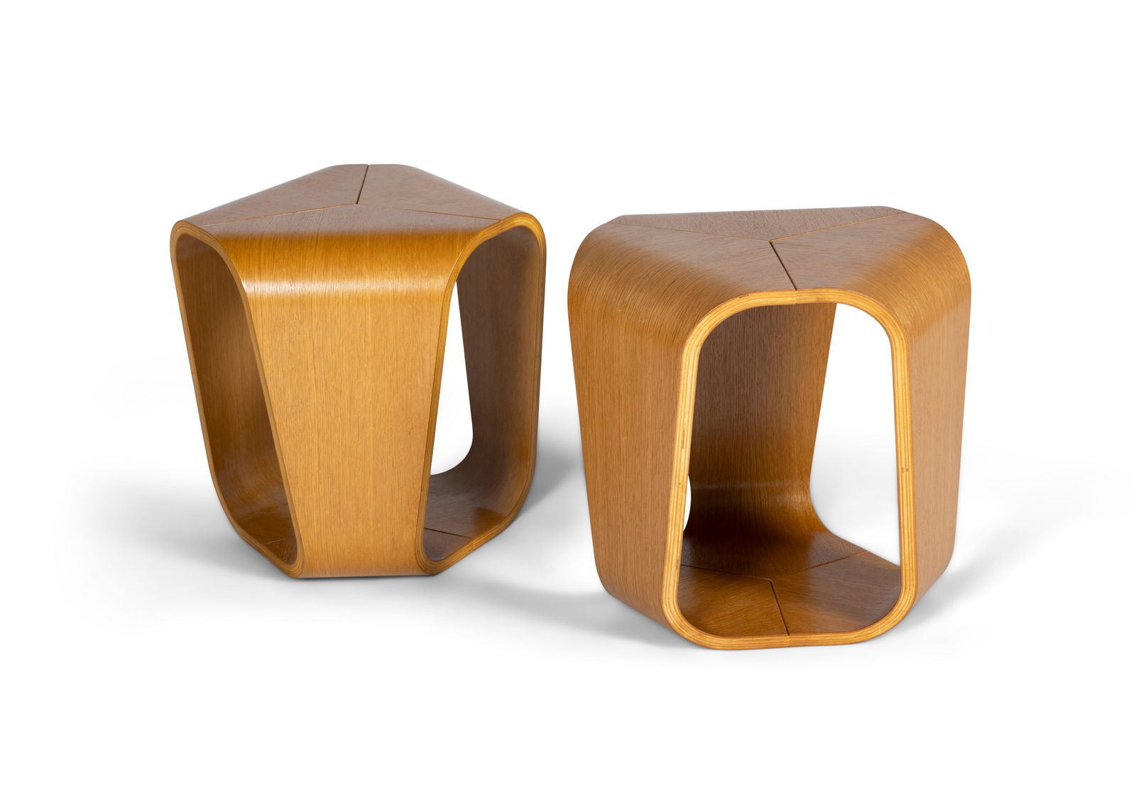 ENRICO CESANA (B.1970) A pair of oak side tables by Enrico Cesana for Busnelli. Italy, c.1990. 43cm: ENRICO CESANA (B.1970) A pair of oak side tables by Enrico Cesana for Busnelli. Italy, c.1990. 43cm x 45cm(h)
