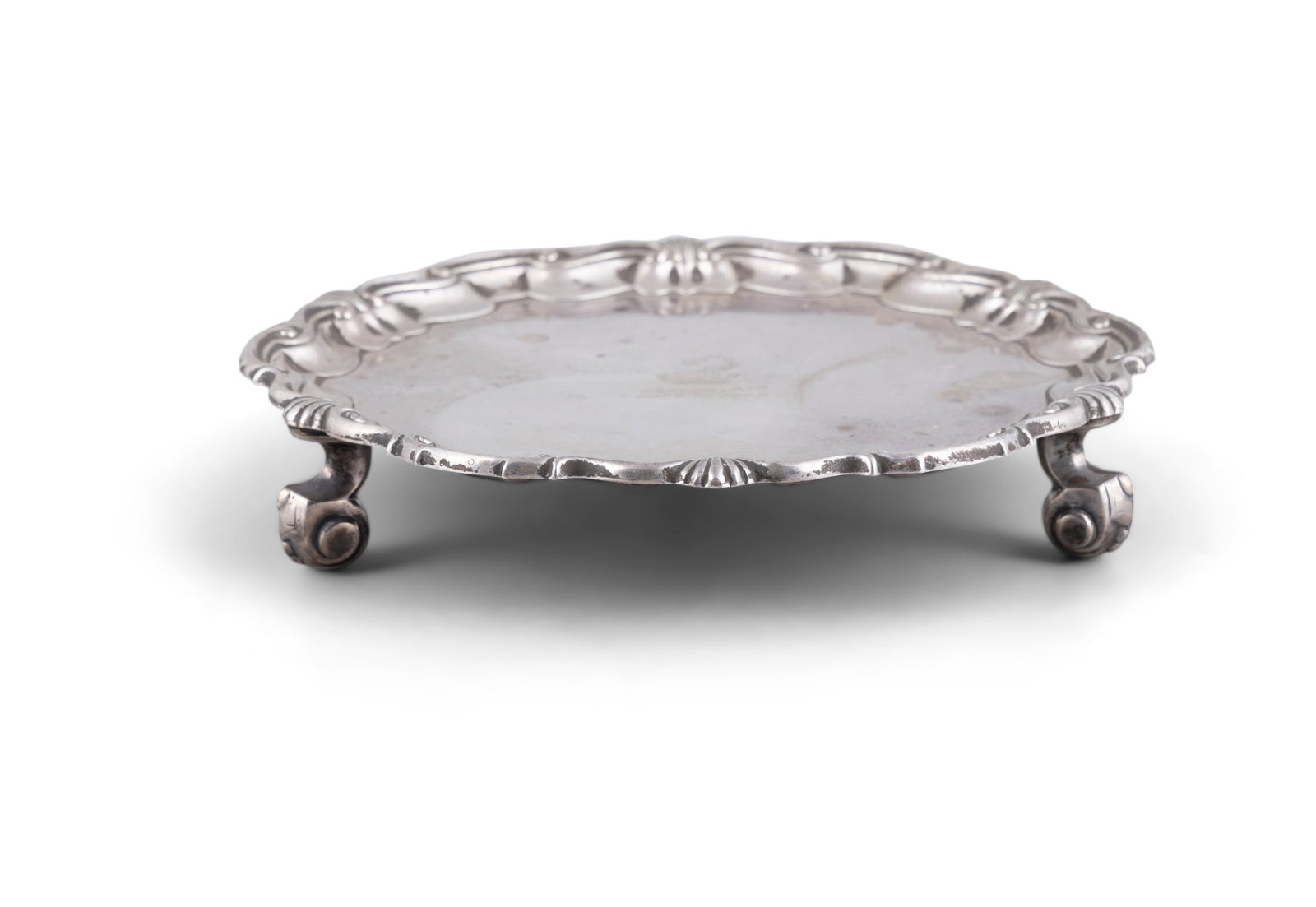 A SILVER SALVER, Sheffield 1920, with maker’s mark James Dixon & Sons Ltd., of shaped (1 of 5)
