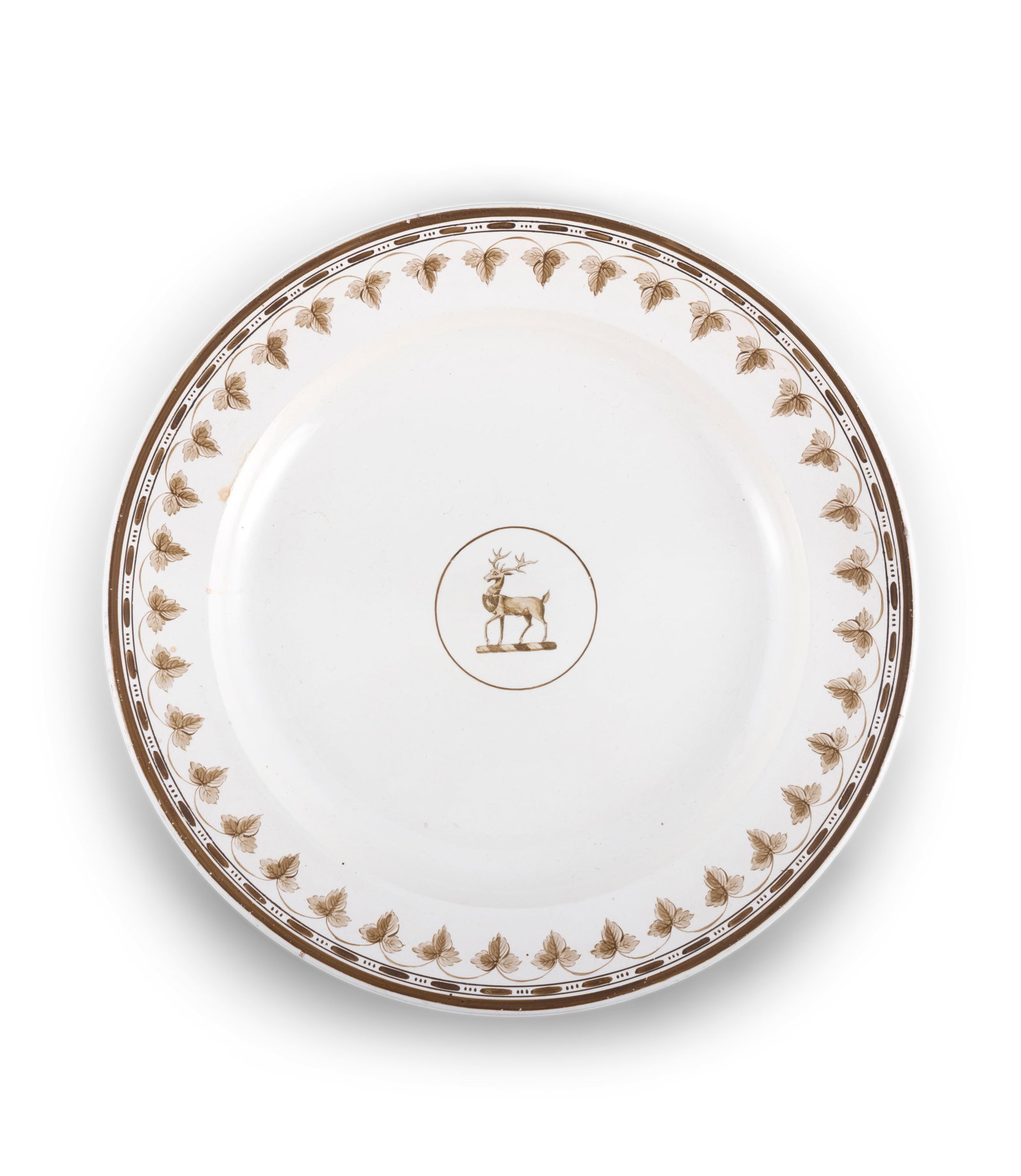 A WEDGWOOD PAINTED CREAMWARE PLATTER, 18TH CENTURY centred with an armorial stag. 31cm diameter (1 of 4)