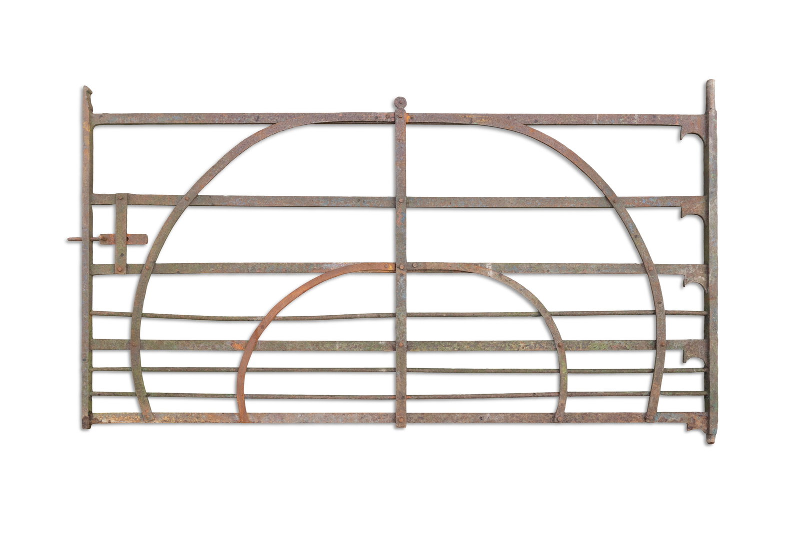 A WROUGHT IRON EIGHT BAR GATE, with graduated central arches. 113cm high x 267cm wide: A WROUGHT IRON EIGHT BAR GATE, with graduated central arches. 113cm high x 267cm wide