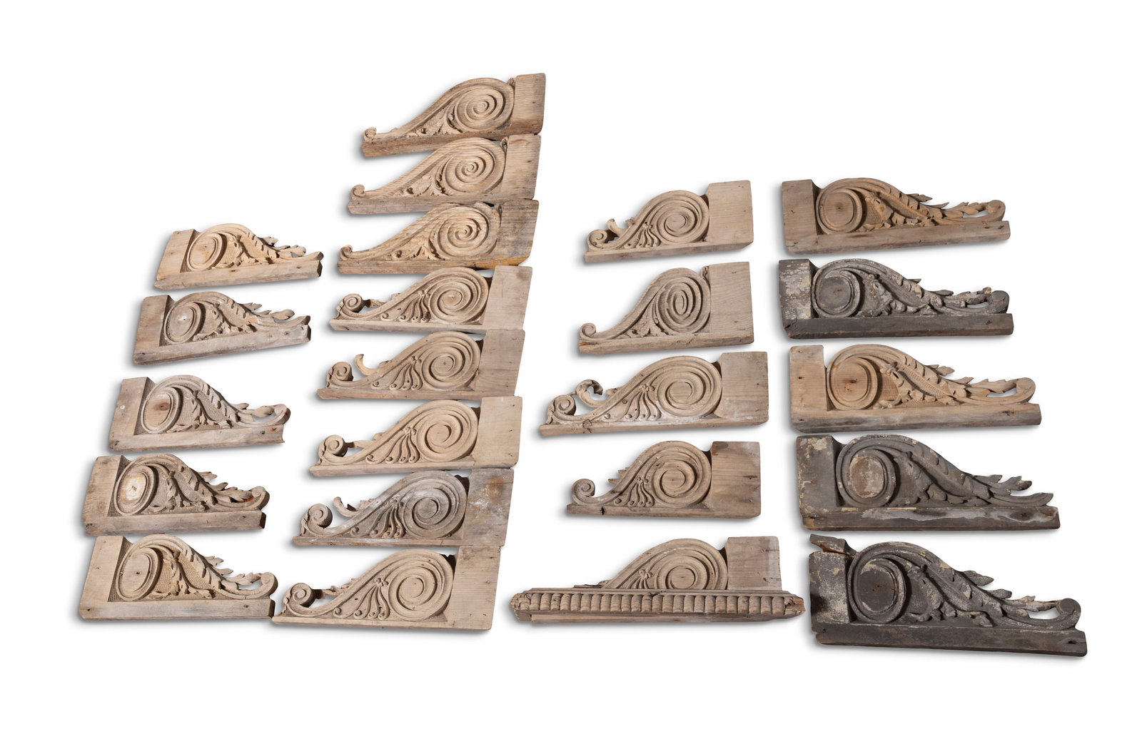 A COLLECTION OF TWENTY-THREE IRISH GEORGIAN TIMBER STAIRCASE STINGS OF VARYING SIZES largest- 33cm: A COLLECTION OF TWENTY-THREE IRISH GEORGIAN TIMBER STAIRCASE STINGS OF VARYING SIZES largest- 33cm wide, 13.5cm high