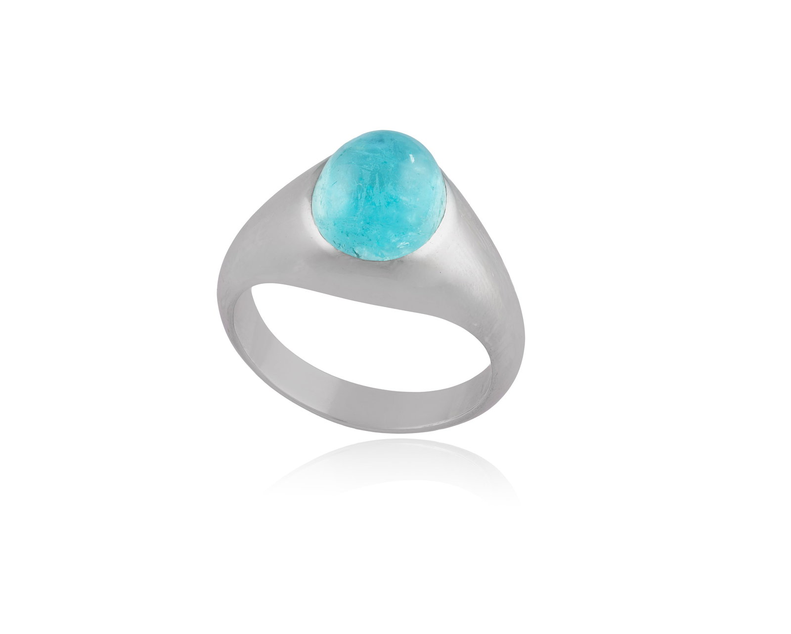 A PARAIBA TOURMALINE PLATINUM RING • Oval-shaped Paraiba tourmaline cabochon, approx. 5.90cts  (1 of 3)