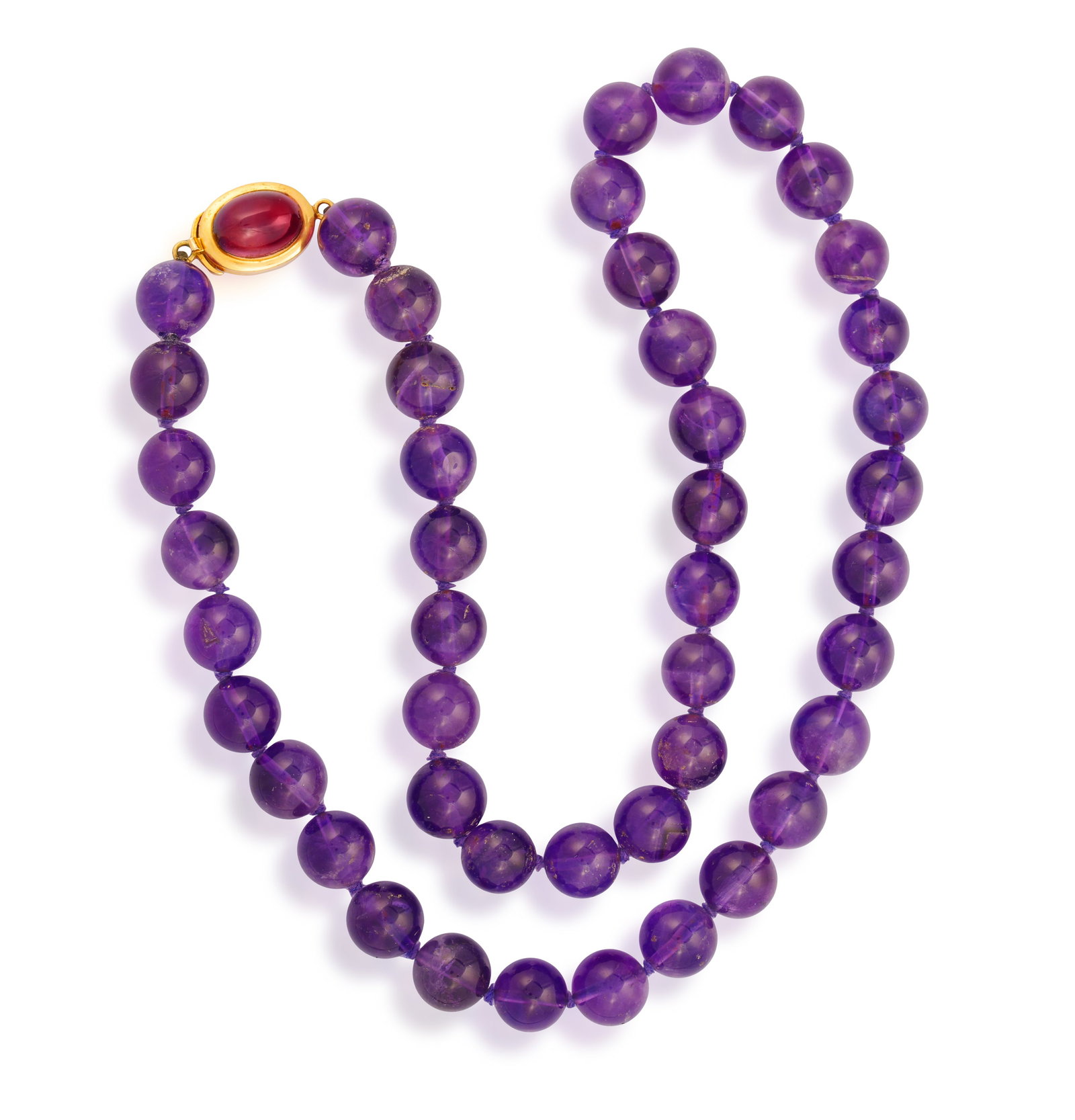 AN AMETHYST BEAD NECKLACE • Amethyst beads, approx. 11.5 to 12.1mm • mounted in 18K gold: AN AMETHYST BEAD NECKLACE • Amethyst beads, approx. 11.5 to 12.1mm • mounted in 18K gold • Italian registry mark • length 61.5cm *This lot is sold without a reserve