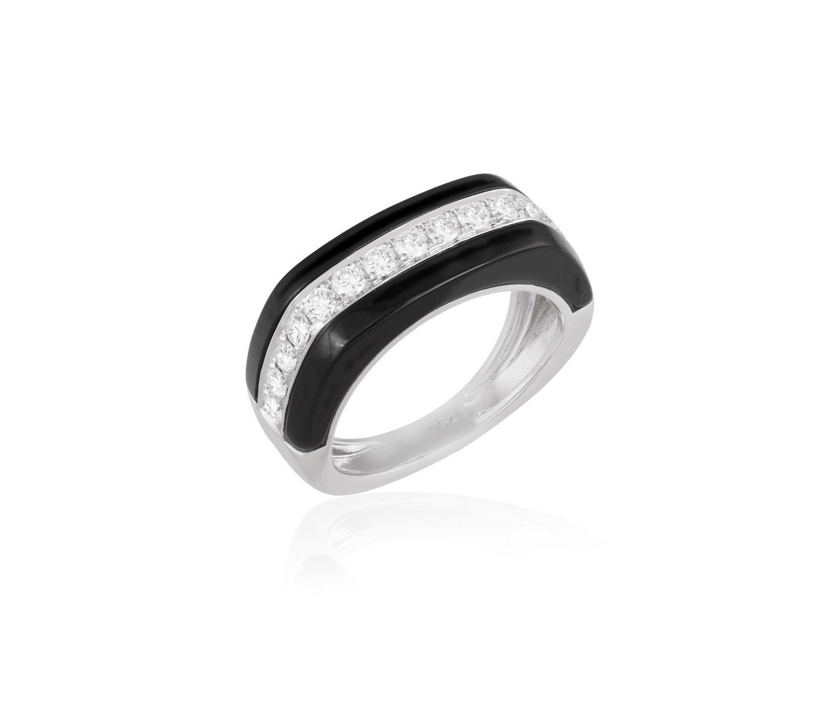 AN ONYX AND DIAMOND RING • Brilliant-cut diamonds • polished onyx borders • (1 of 2)