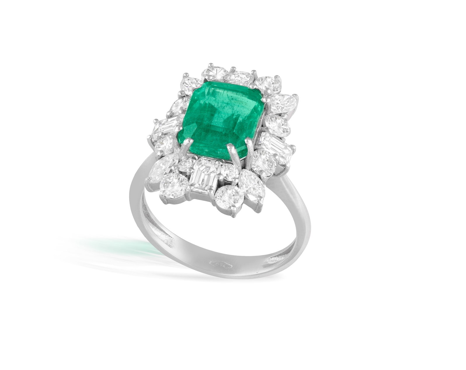 AN EMERALD AND DIAMOND CLUSTER RING • Rectangular-cut emerald, approx. 3.00cts •: AN EMERALD AND DIAMOND CLUSTER RING • Rectangular-cut emerald, approx. 3.00cts • brilliant, baguette and marquise-shaped diamonds, approx. 1.80cts total • mounted in 18K gold