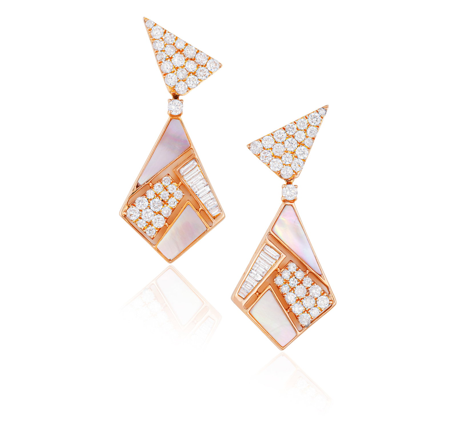 A PAIR OF MOTHER-OF-PEARL AND DIAMOND PENDENT EARRINGS • Mother-of-pearl plaques • (1 of 2)