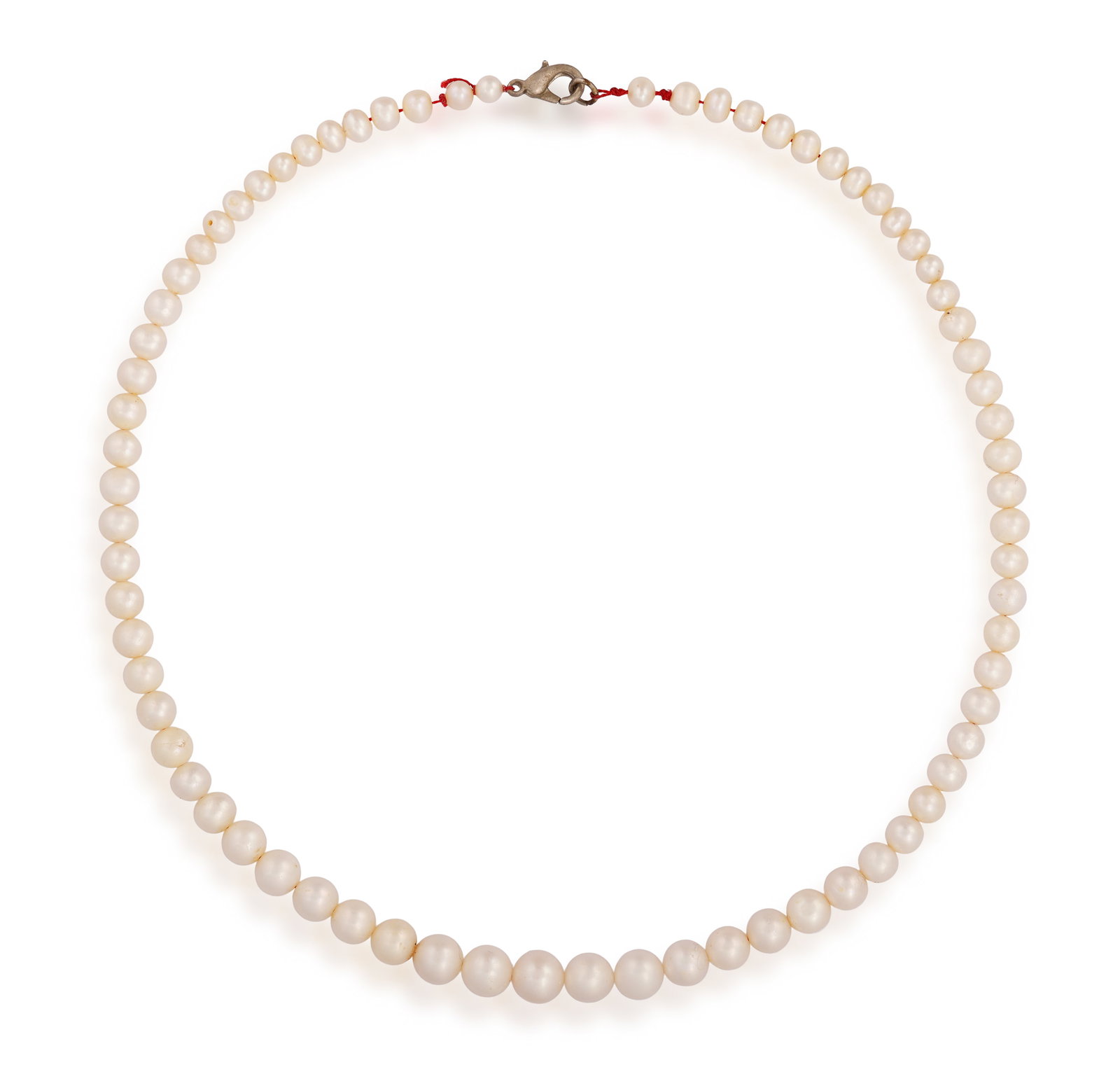 A CULTURED PEARL NECKLACE • One row of cultured pearls of cream tint, approx. 4.9mm to 8.4mm &: A CULTURED PEARL NECKLACE • One row of cultured pearls of cream tint, approx. 4.9mm to 8.4mm • length 45cm *This lot is sold without a reserve