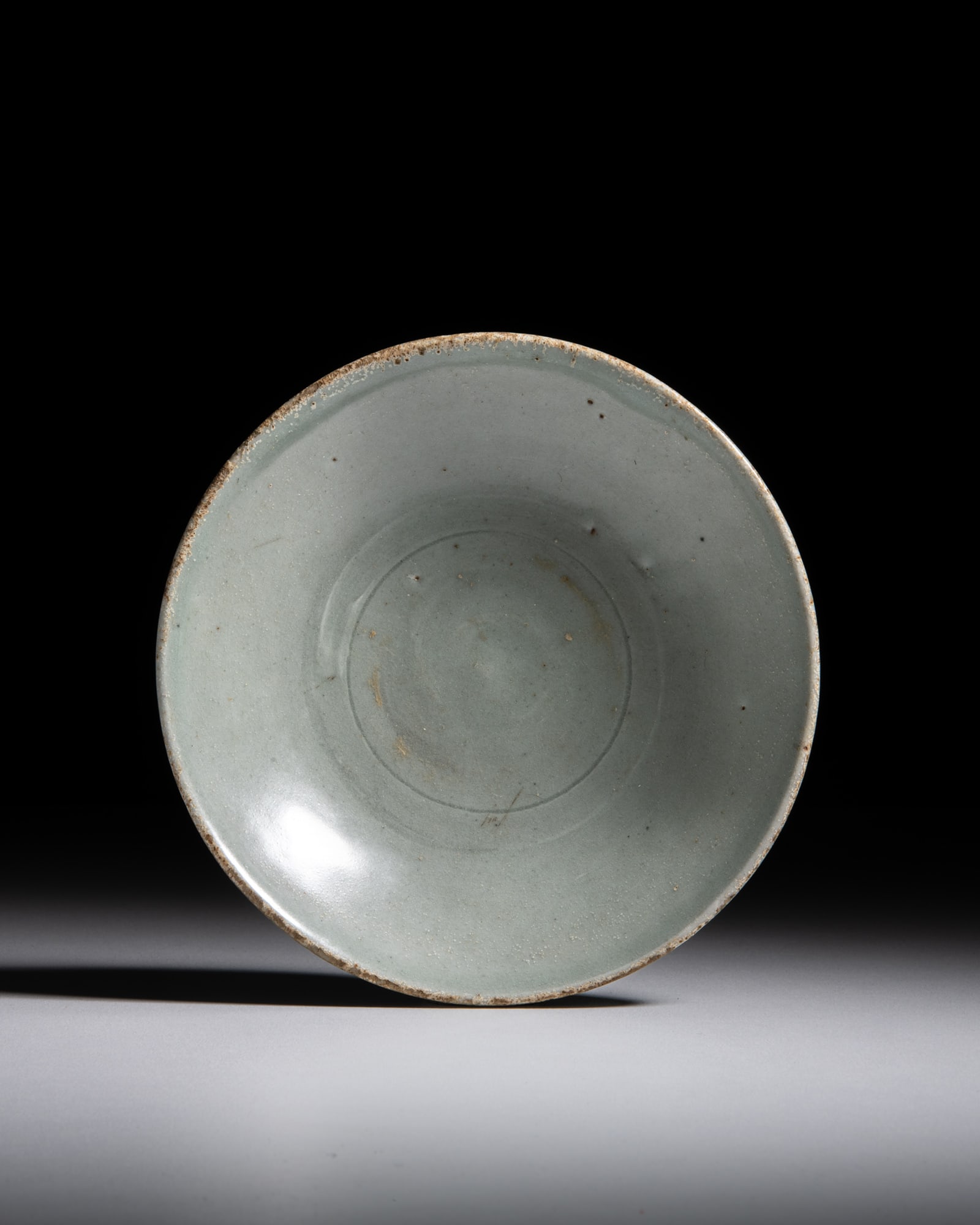 A CARVED LONGQUAN CELADON-GLAZE 'LOTUS' DISH 北宋 龙泉青釉 (1 of 3)