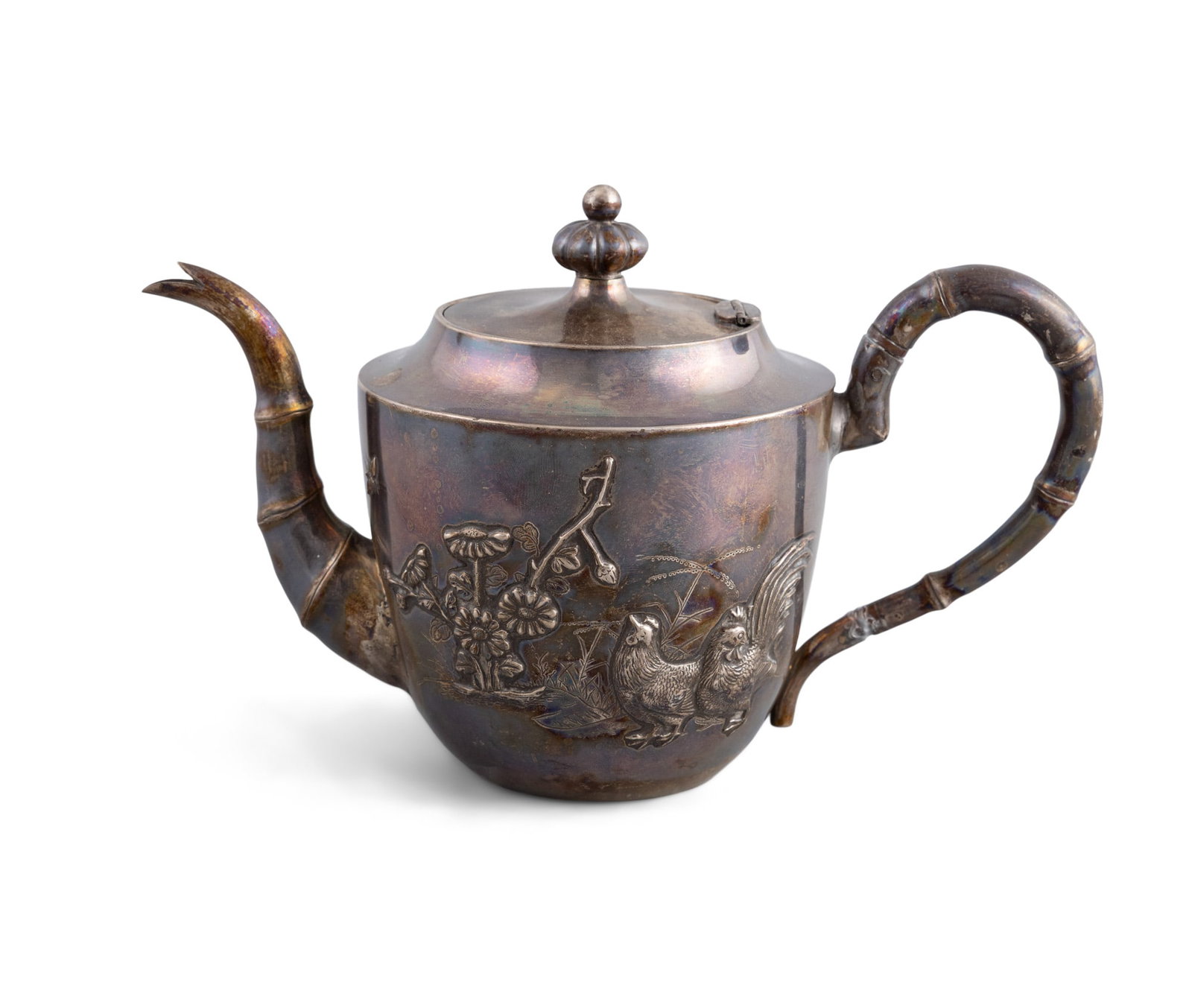 A SILVER 'BIRDS AND FLOWERS' TEAPOT China, circa 1900 mark 银、LH L.22.3cm (1 of 6)