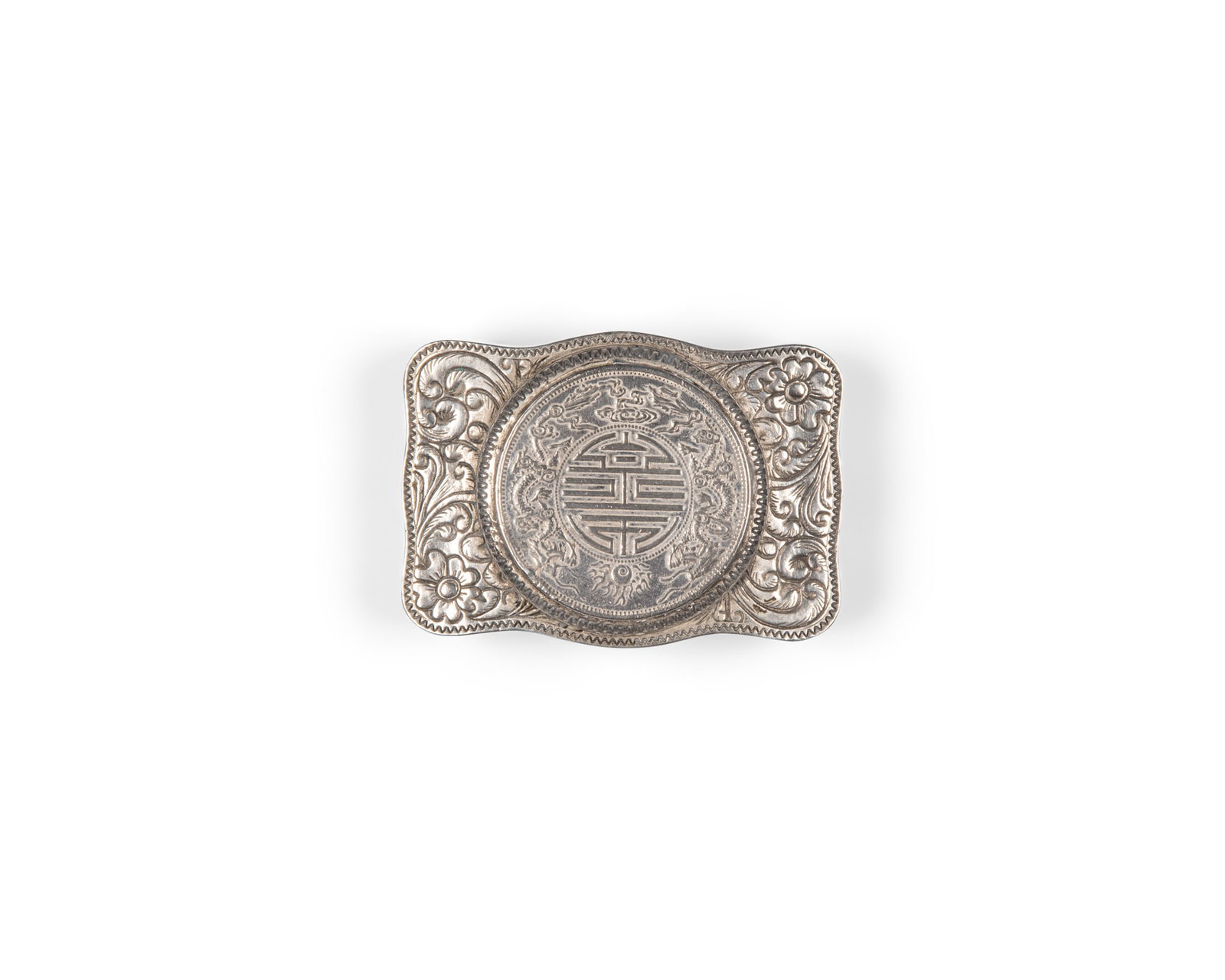 A SILVER BELT BUCKLE WITH DRAGONS AND SHOU CHARACTER, MARKED 'ZUYIN' (PURE SILVER) Vietnam, late 19 (1 of 2)