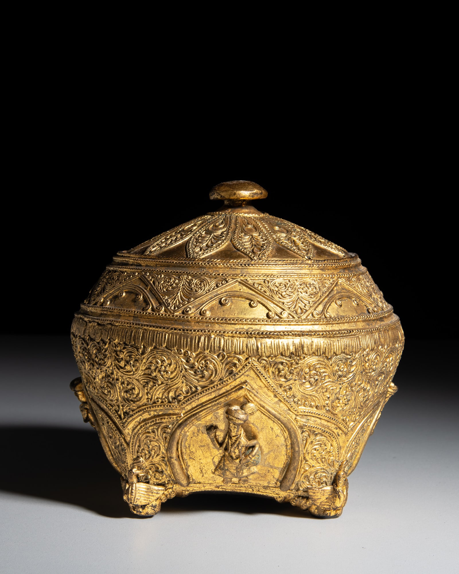 A FILIGREE AND GILT LACQUERED CEREMONIAL RICE BOWL BURMA (MYANMAR), KYAING TONG (KENG TUNG), SHAN (1 of 6)