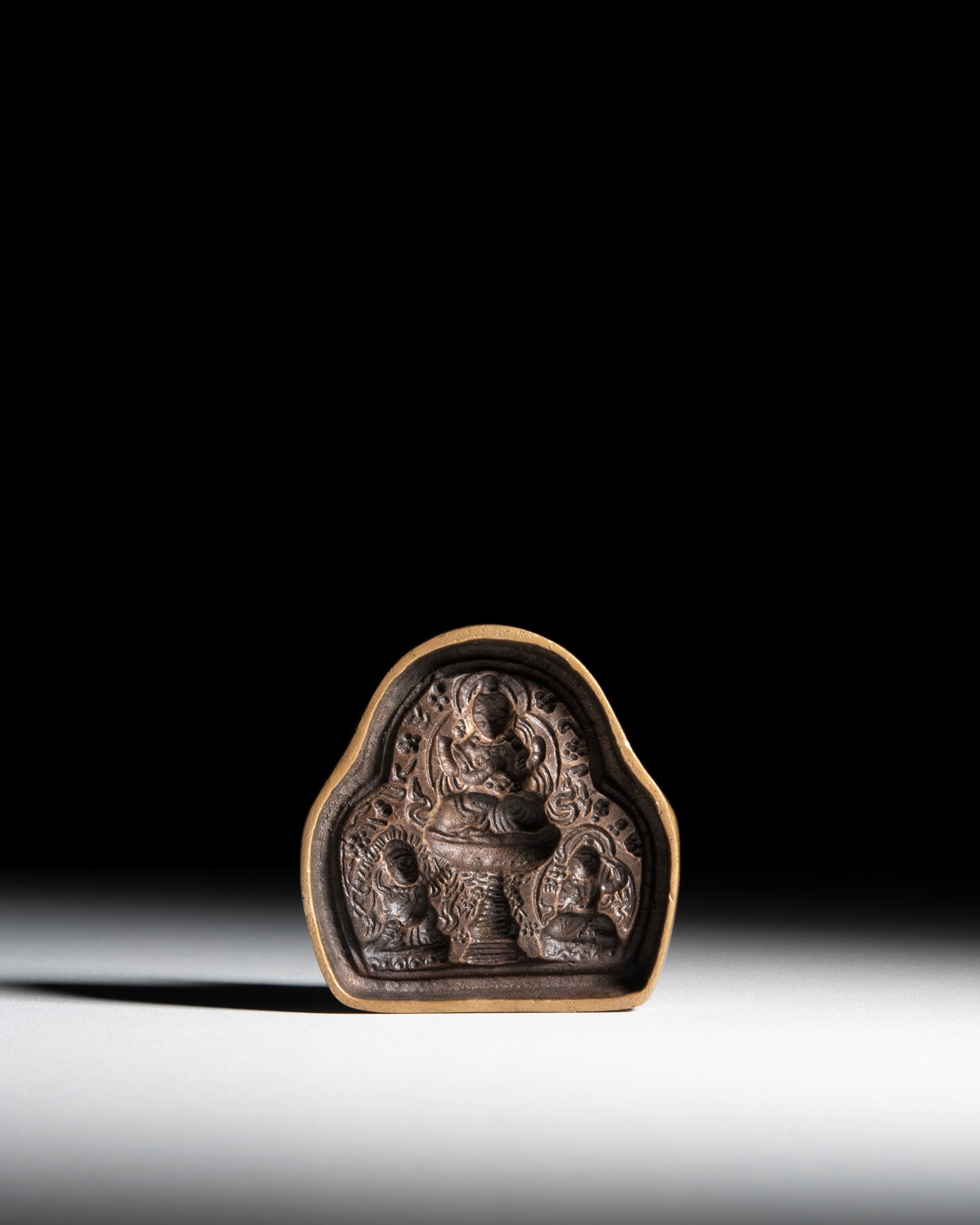 A BRONZE TSA-TSA MOLD 西藏 20世纪初 铜’四臂 (1 of 2)