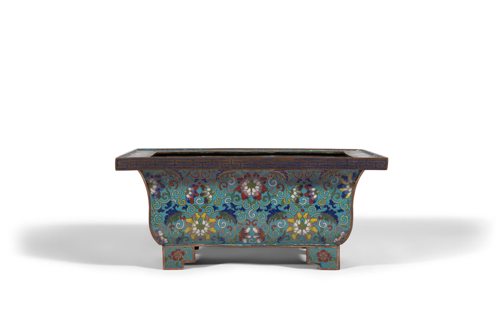 A CLOISONNE ENAMEL RECTANGULAR 'LOTUS' JARDINIERE, MARKED QIANLONG 民国 乾隆 (1 of 6)