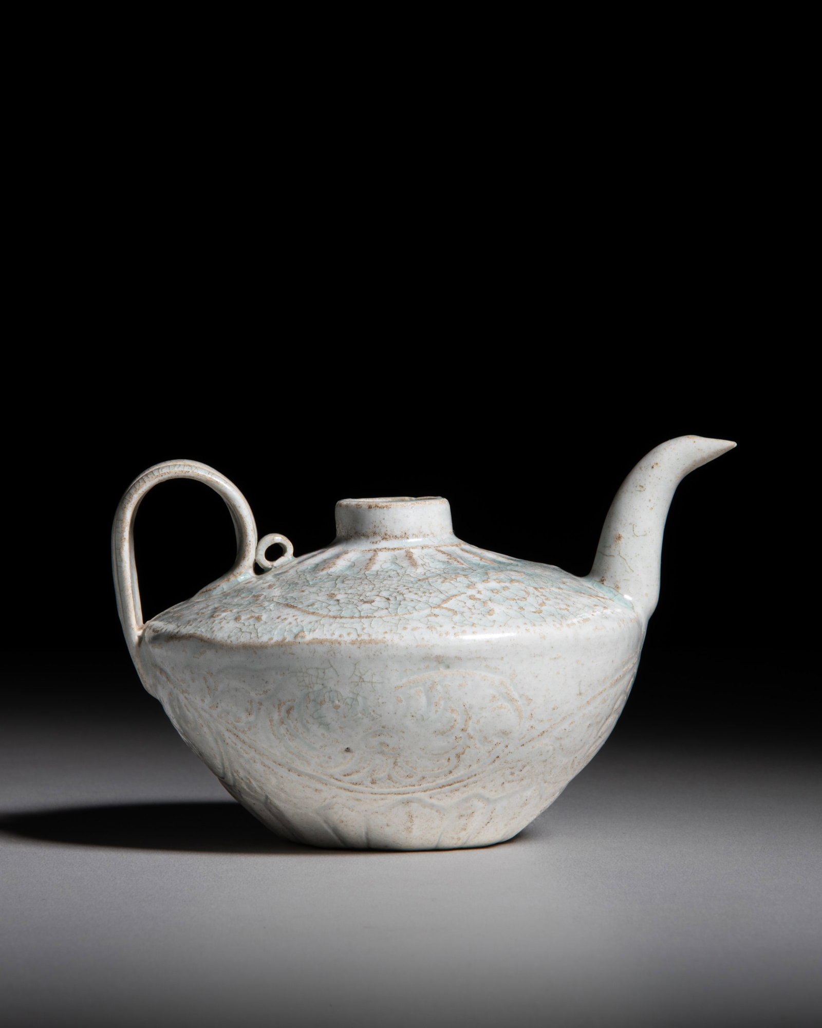 A QING BAI STYLE FLORAL EWER 仿青白刻花壶 China H.9.1cm (1 of 4)