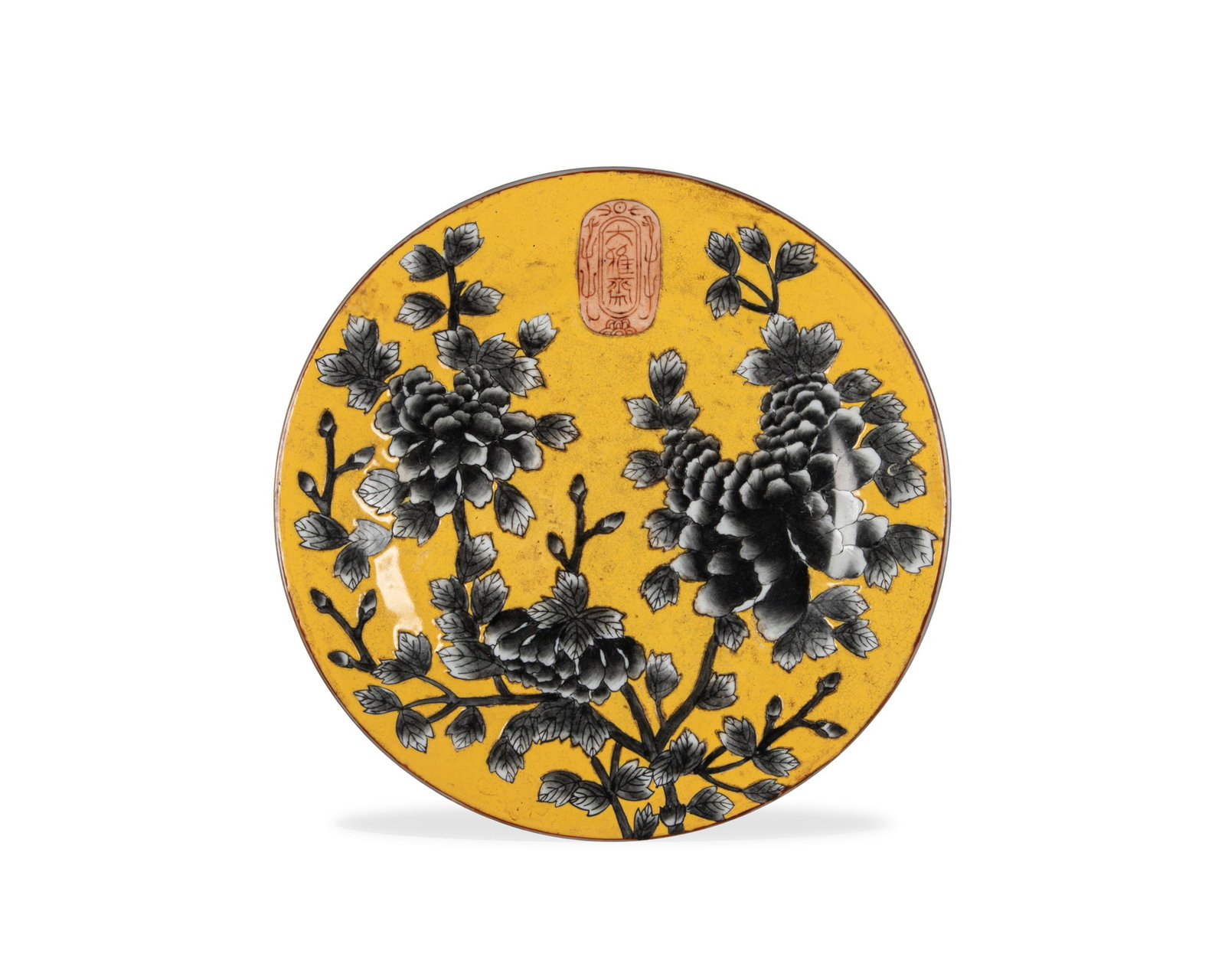 A PAIR OF DAYAZHAI STYLE YELLOW GROUND WITH GRISAILLE-DECORATED PEONY FLOWERS, SEAL MARKED 20 (1 of 4)
