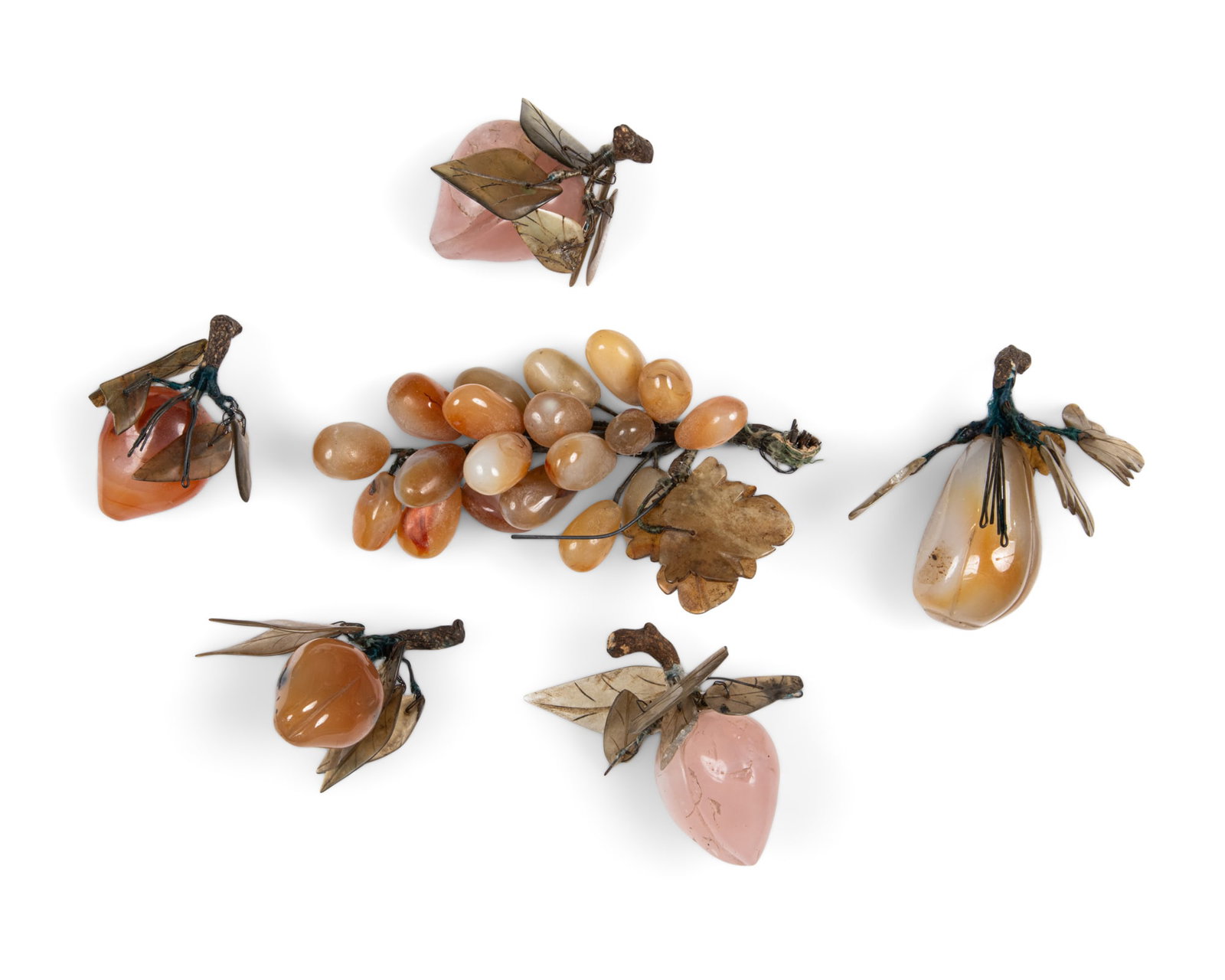 A GROUP OF CARVED AGATE AND ROSE QUARTZ 'FRUIT' SWAGS 民国 玛瑙、 (1 of 1)