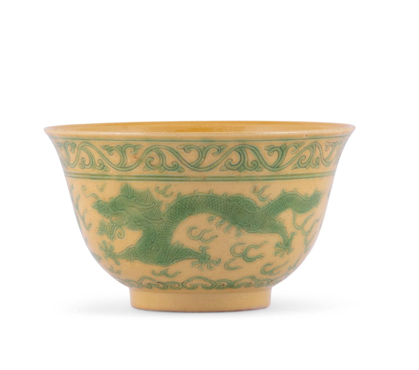 A YELLOW-GROUND GREEN-ENAMELLED INCISED DRAGON BOWL, GUANGXU MARK 20世纪 光 (1 of 5)