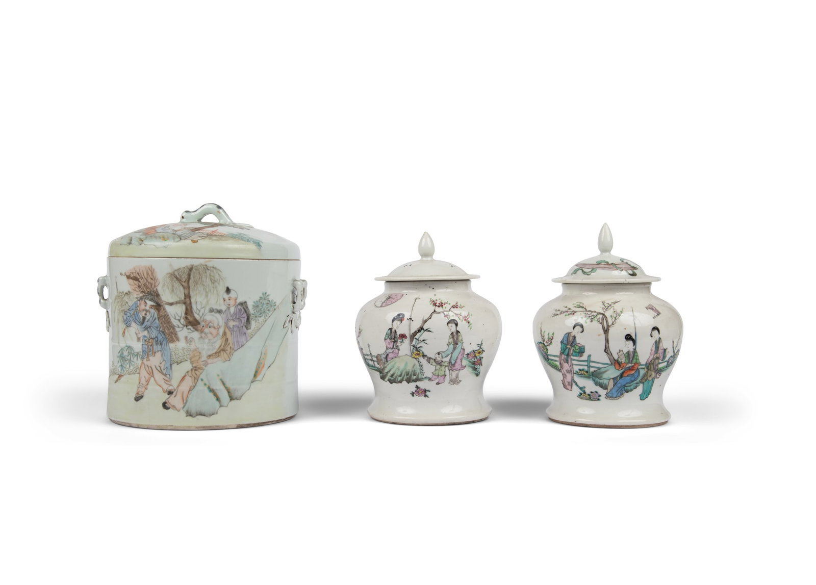 A COLLECTION OF THREE QIANJIANGCAI GLAZED PORCELAINS 民国 浅降彩 (1 of 6)