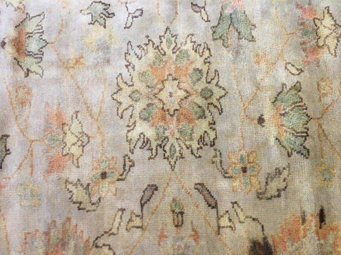 A handwoven Indian Ushak wool rug (1 of 11)