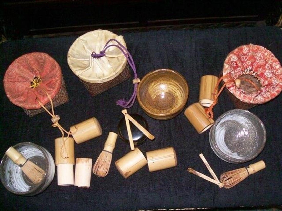 Set of 3 Japanese Chawan tea Ceremony Bowls and Whisks: Antique Set of three traveling Japanese Chawan Tea Ceremony bowls / &kits.All including Chawan Bowls and Bamboo whisks & stirs with carrying bags.Unique decorative & collectible items.