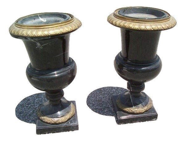 A Pair of Large Italian Marble Campana style Urns: a Pair of Large Italian black Marble Campana style Urns Architectural Garden outdoor / indoor decorative objects.Each urn measures 26" inches tall and a 14" inch bronze lid diameter.Very heavy pieces
