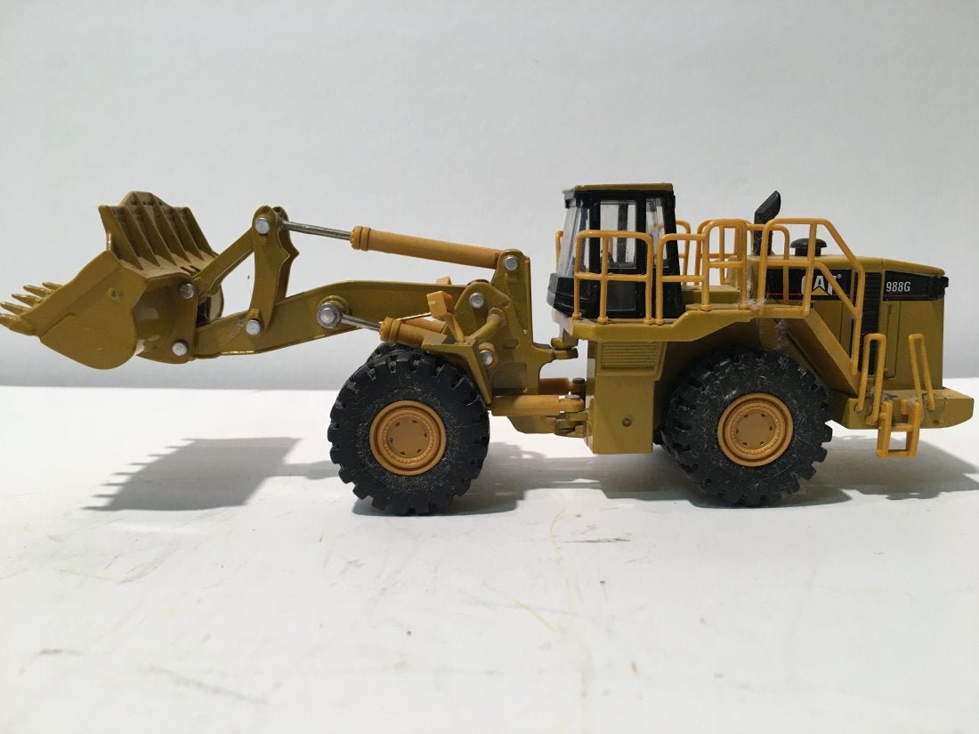 Norscot 1/50 CAT Military 924H Versalink Wheel Loader