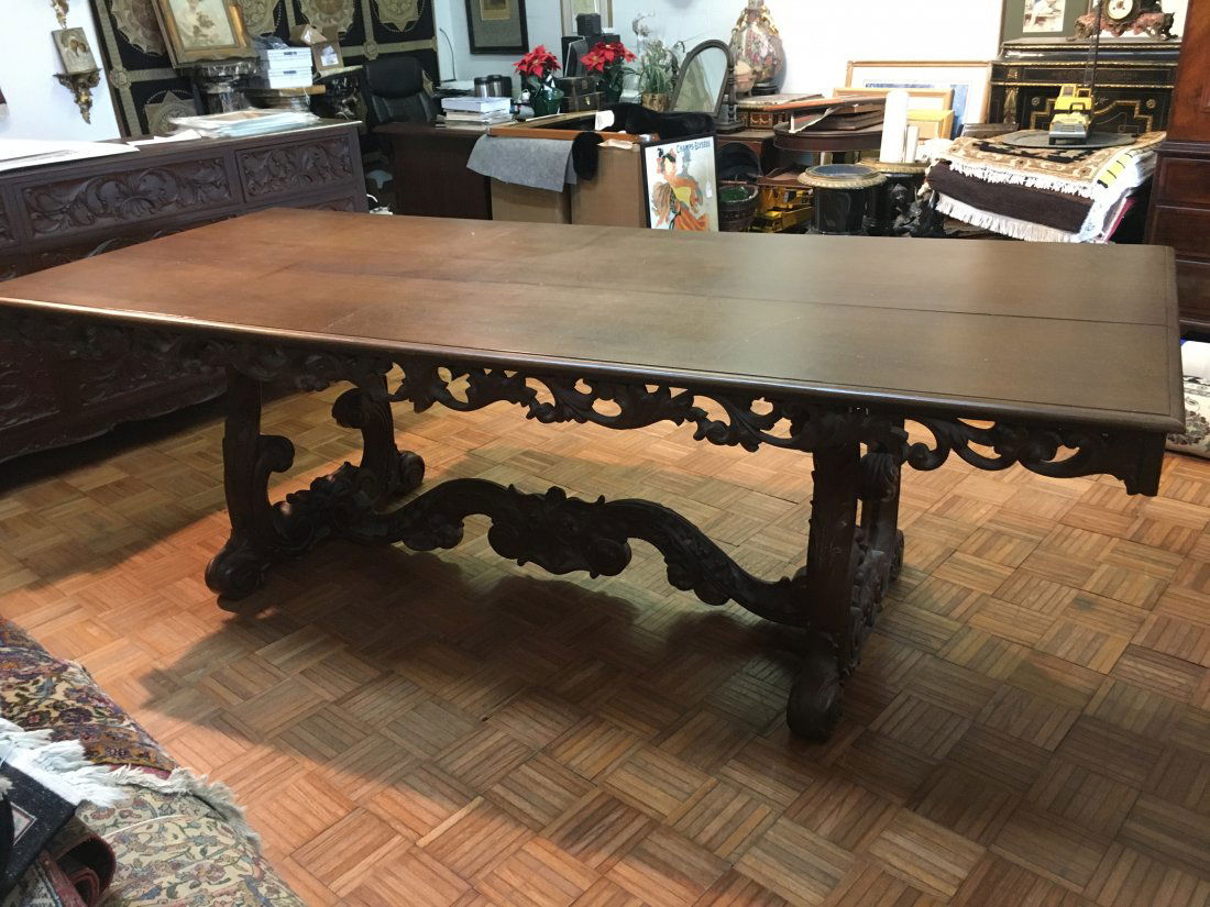 Large French Spanish revival Gothic Dinning Table (1 of 16)
