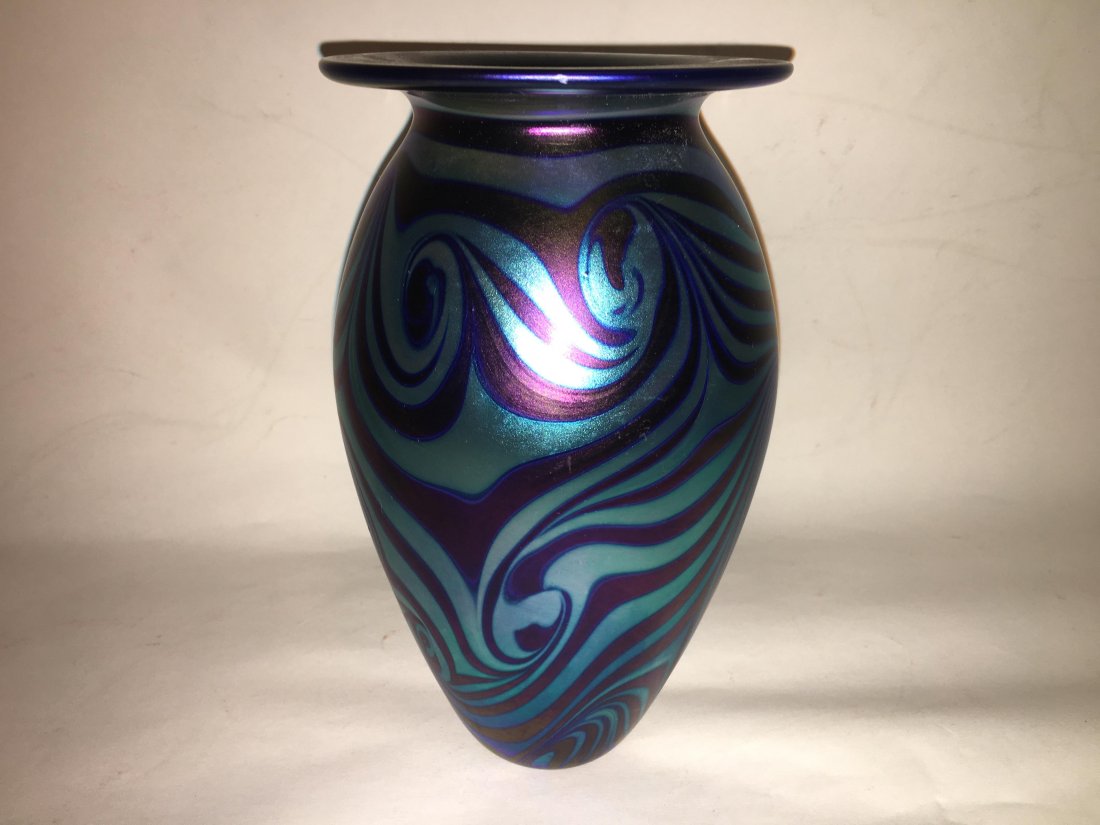 Robert Eickholt  Art Glass signed vase (1 of 7)