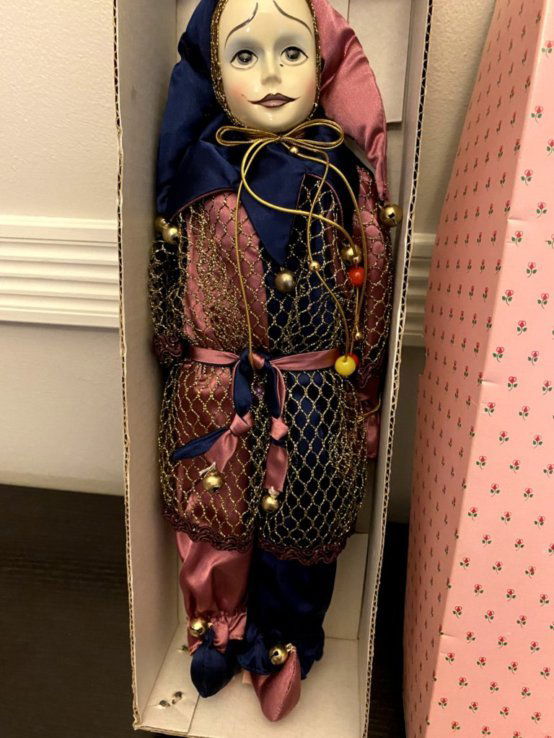 That's Entertainment Musical Jester Porcelain Doll (1 of 8)