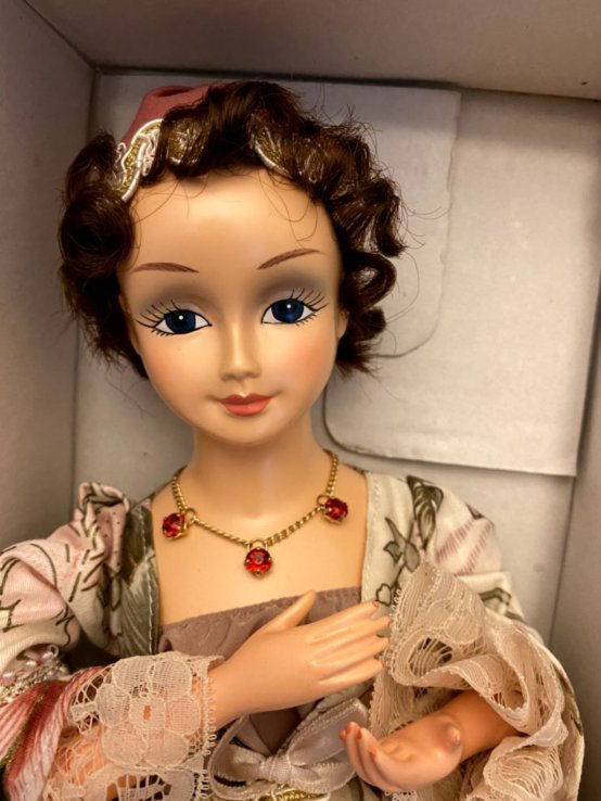Elizabeth Kortright Monroe Porcelain Doll (1 of 6)