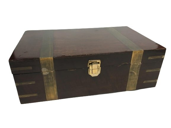 A Small Mahogany box: A small Mahogany box measuring 13" x 8" x 4" 1/2.Possibly used as a jewelry box or a cigar box.