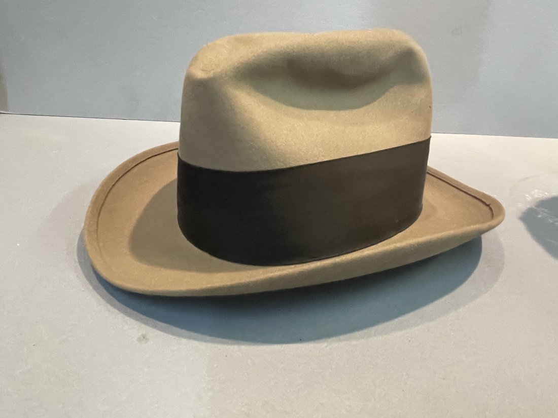 A Men's Hat by Dobbs of Fifth Ave New York, Size 7 1/8 (1 of 9)
