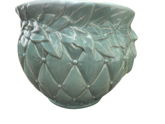 A vintage McCoy pottery flower pot (1 of 9)