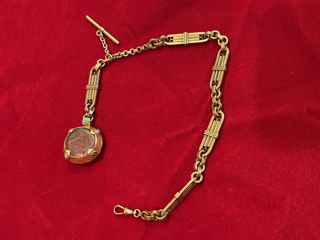 ANTIQUE AGATE CAMEO POCKET WATCH CHAIN: ANTIQUE AGATE CAMEO POCKET WATCH CHAIN.