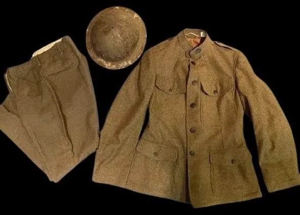 WWI US Army Infantry Uniform with Helmet (1 of 20)