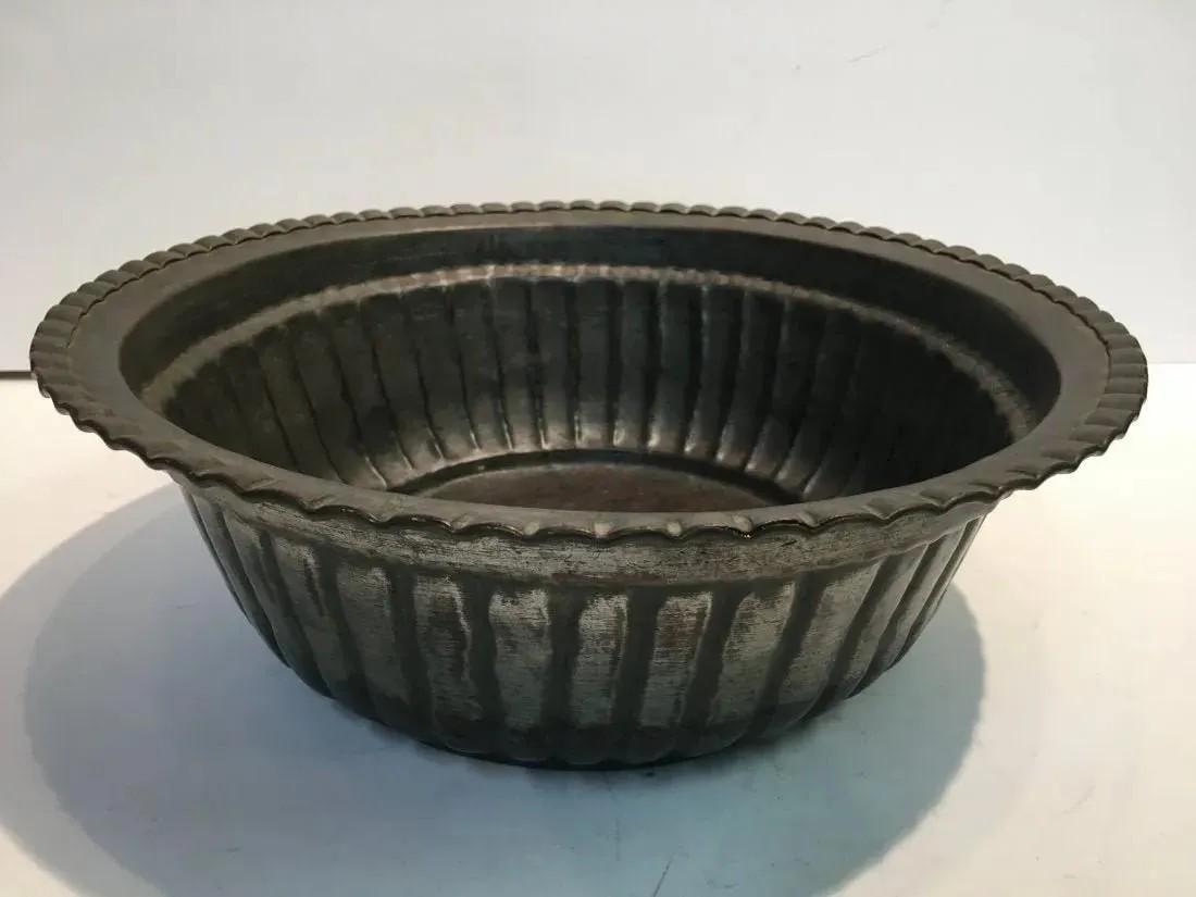 Antique Hand chased Egyptian planter copper Bowl (1 of 9)