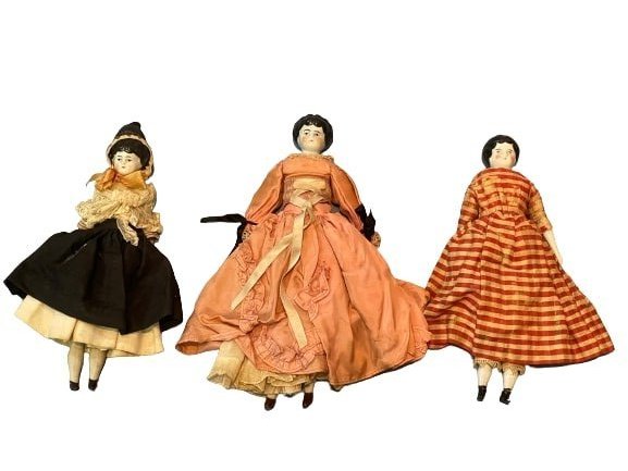 A group of three Victorian porcelain dolls (1 of 20)
