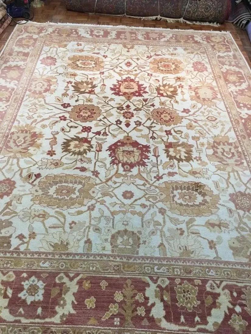 A handwoven Pakistan Chobi SultanAbad wool Rug (1 of 9)